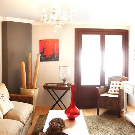 Apartamentos Alcoba De Baco Barbastro Room photo